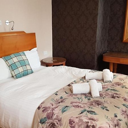 Hotel The Antelope At Upavon Exterior foto