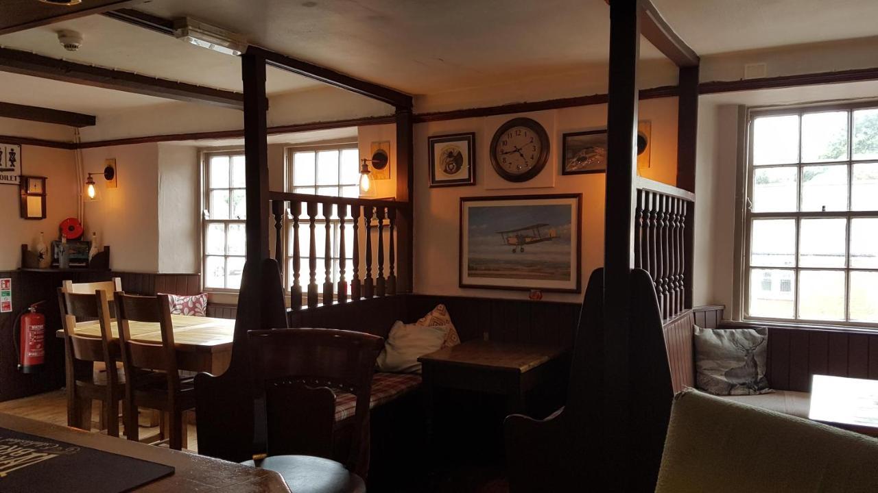 Hotel The Antelope At Upavon Exterior foto